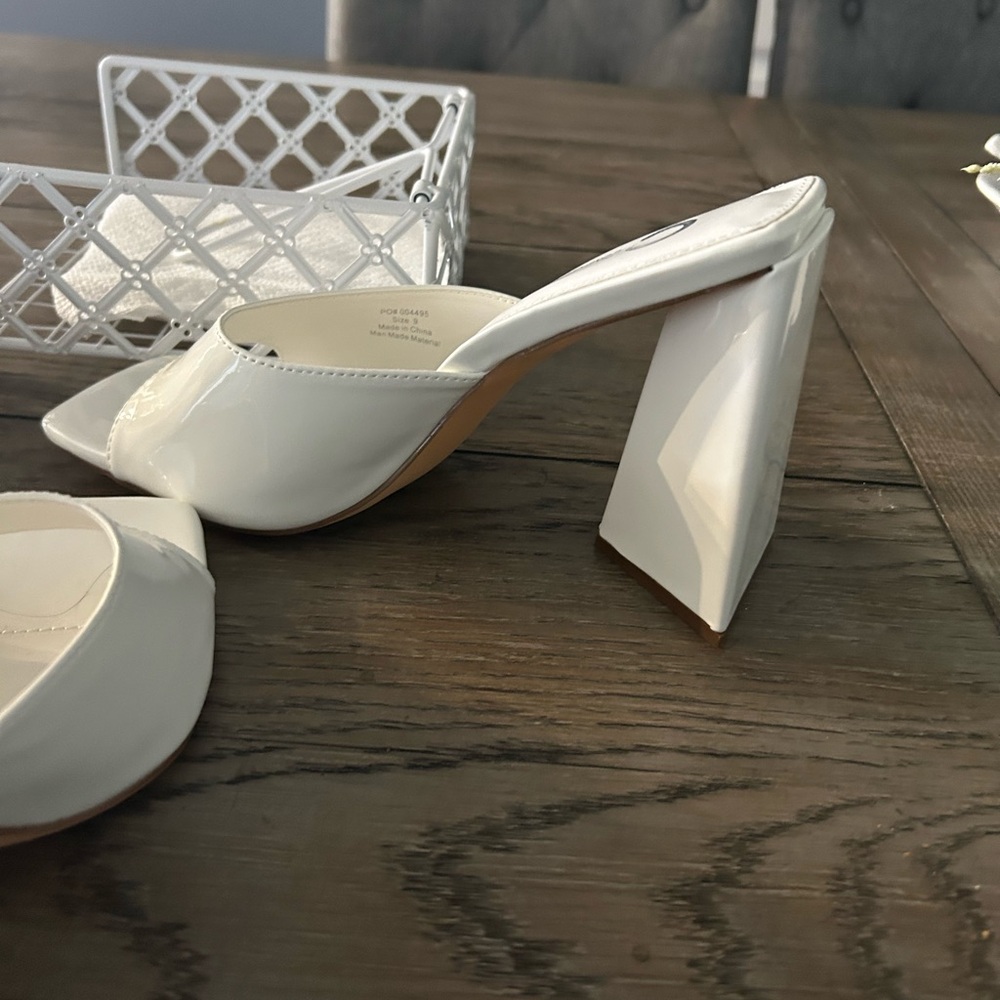 Elegant White Women's Mules